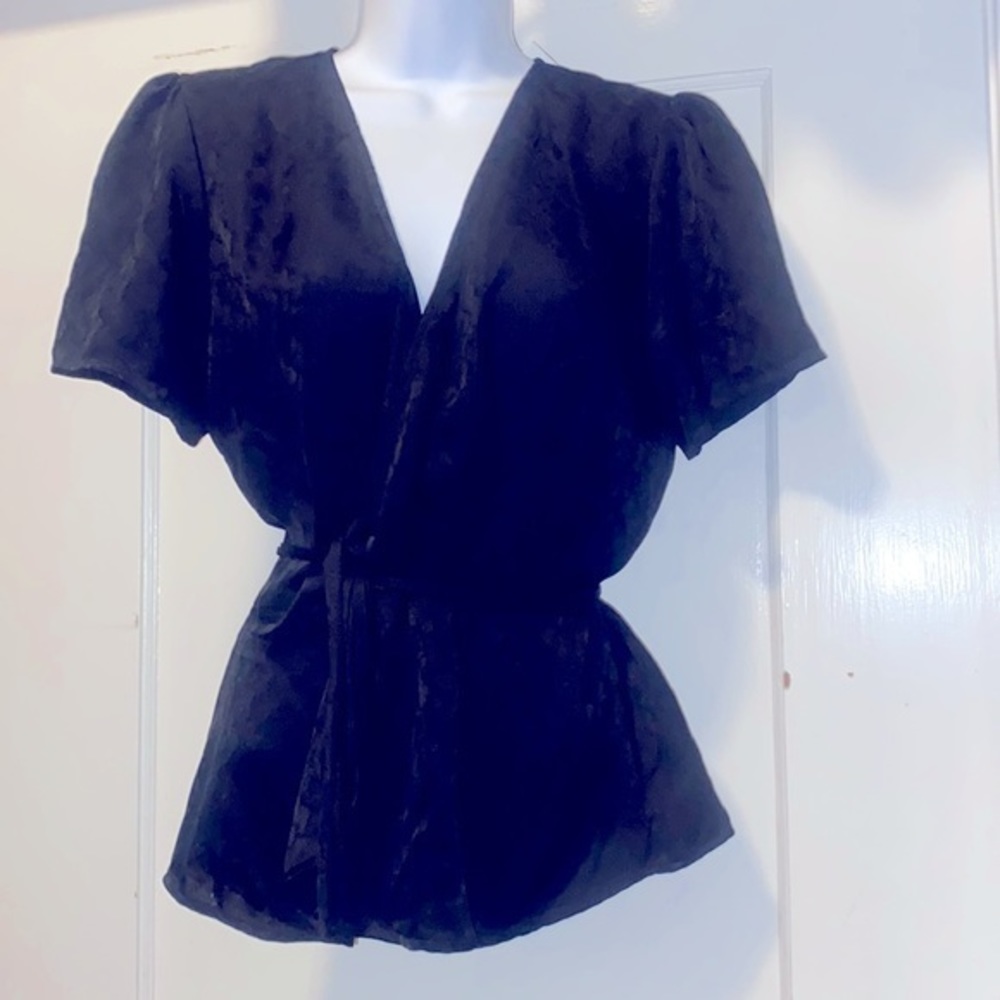 REFORMATION Black short sleeve tie closure top size large